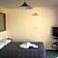 Broadway Motor Inn