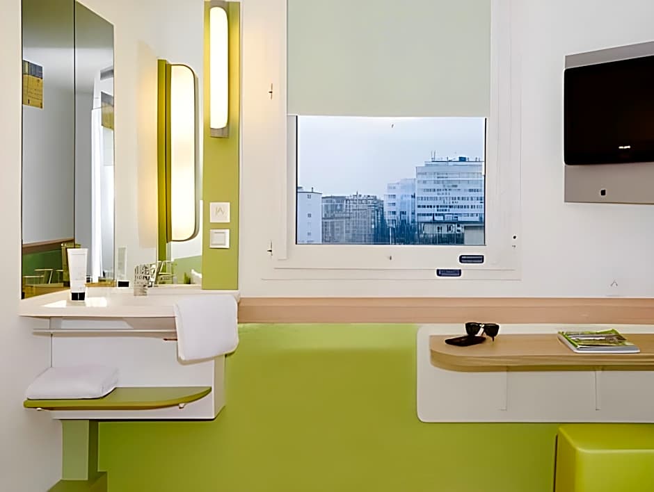 B&B HOTEL Nimes Caissargues
