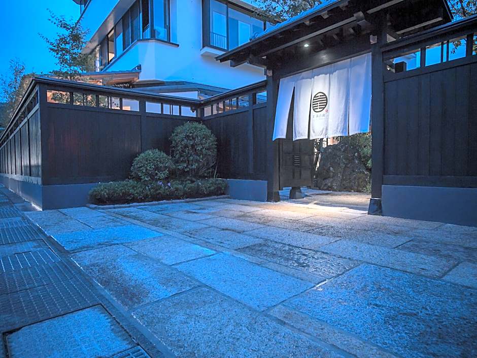 Sui Suwako