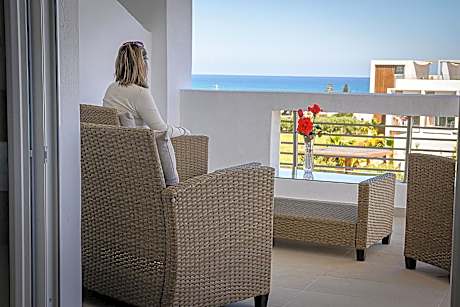 SunSea Studios close to the beach