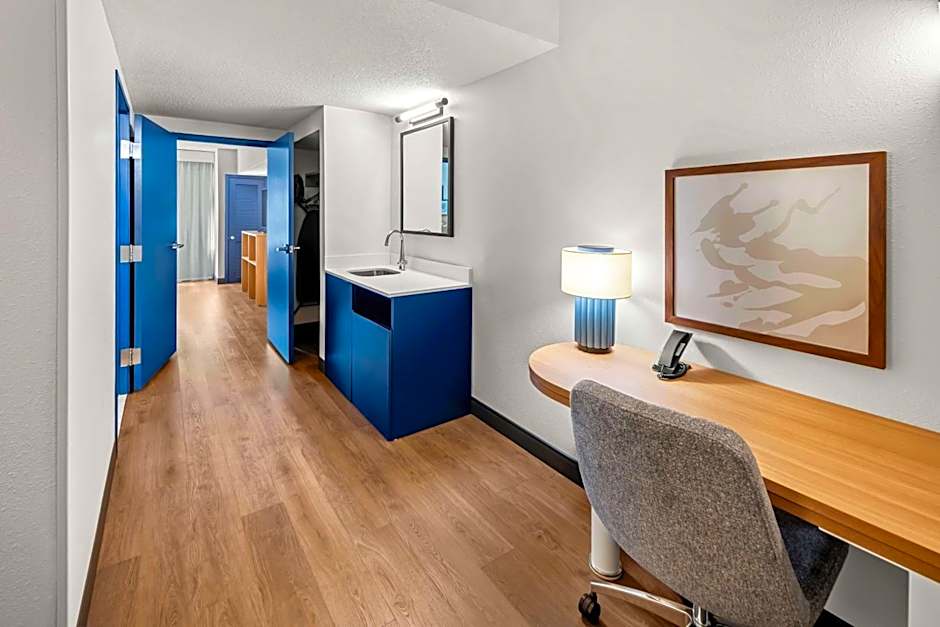 Spark by Hilton Woodbridge