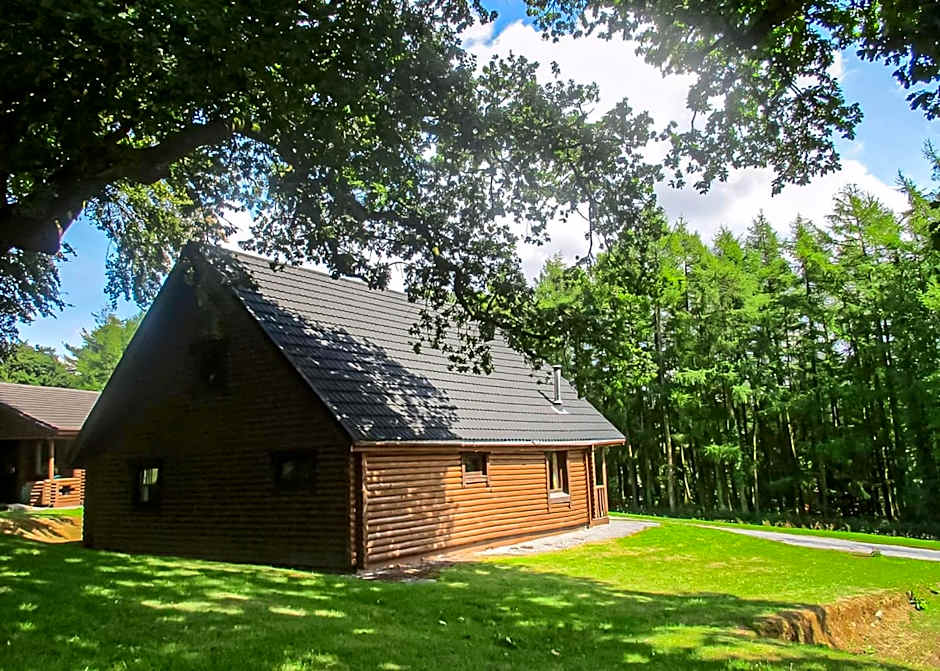 Pantglas Hall Lodges