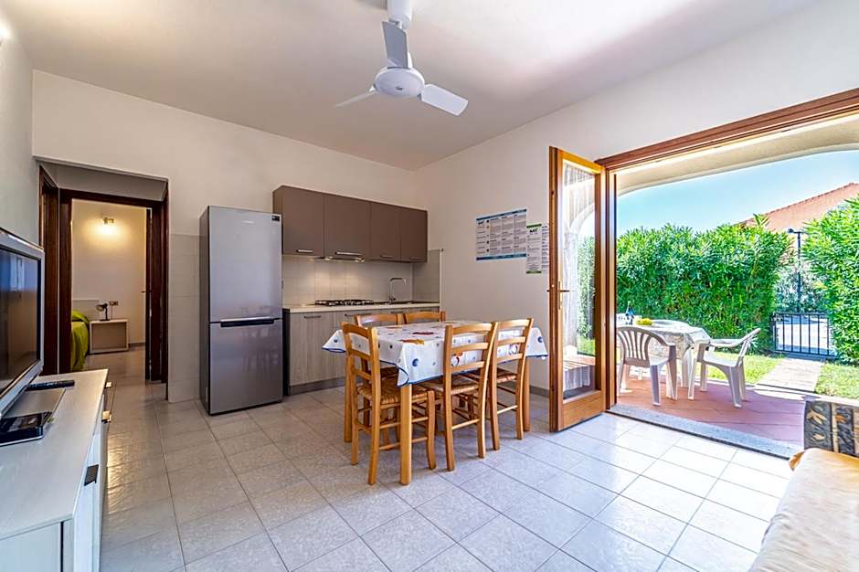 ISS Travel, L'Avru - 700 m from La Cinta beach