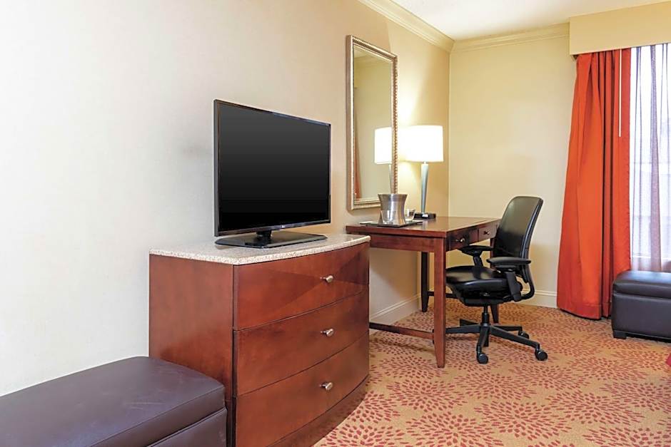 DoubleTree By Hilton Hotel Grand Rapids Airport