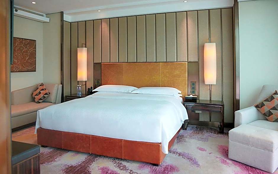 Photo 1 of 5 of Classic 1 King Bed, River View, Balcony