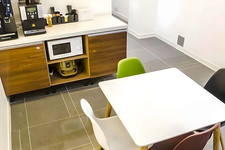 Ekonomy Haeundae Hostel & Guesthouse