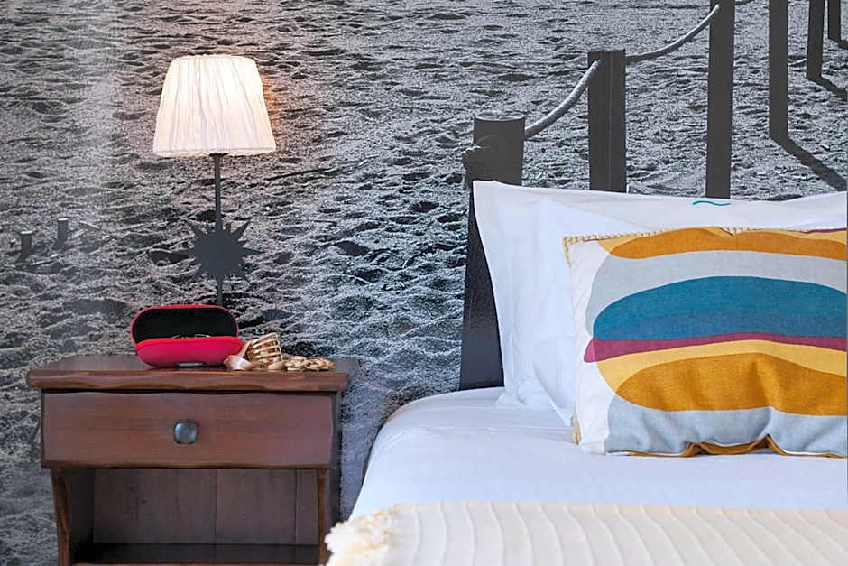 Beachouse - Surf, Bed & Breakfast