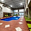 Hotel & Suites Le Dauphin Drummondville