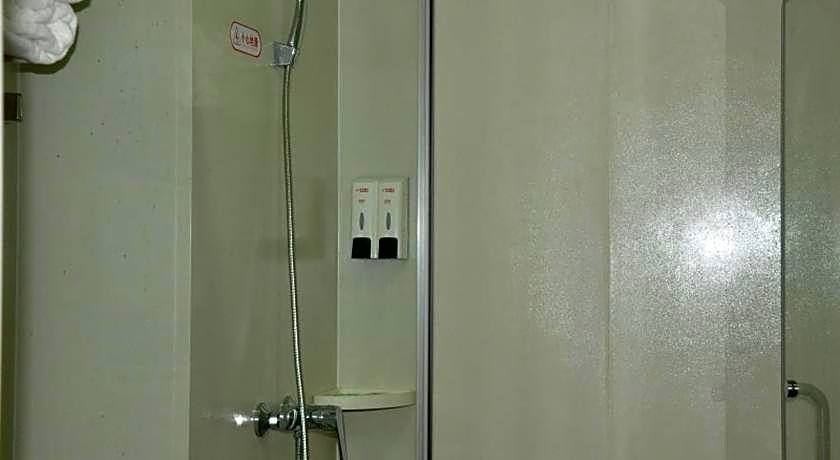 GreenTree Inn Tianshui Taian County Bus Terminal Shell Hotel