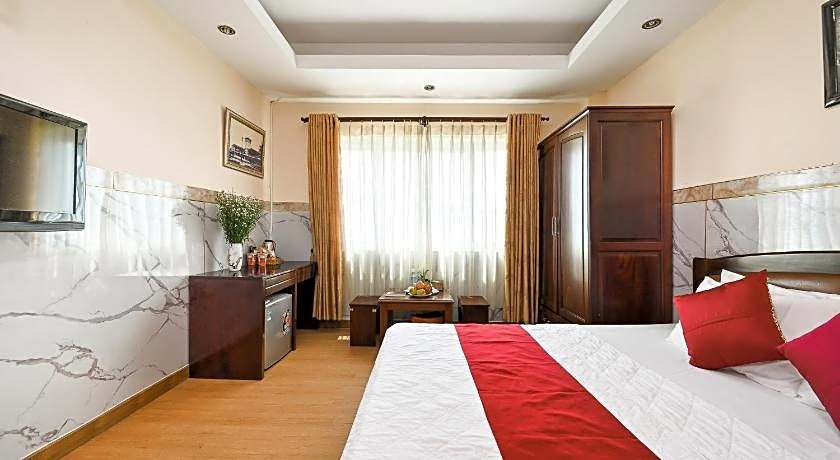 Duc Minh Saigon Airport Hotel