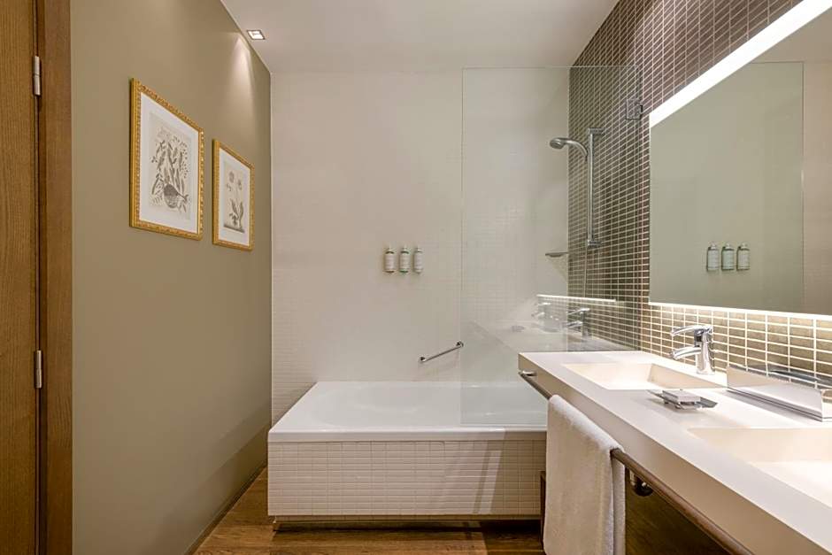 AC Hotel Palacio del Retiro Autograph Collection