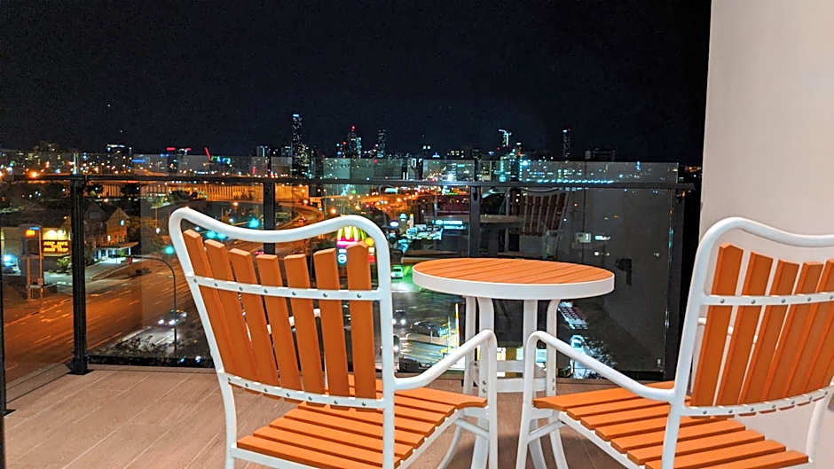 The Windsor, Hotel Rooms & Apartments