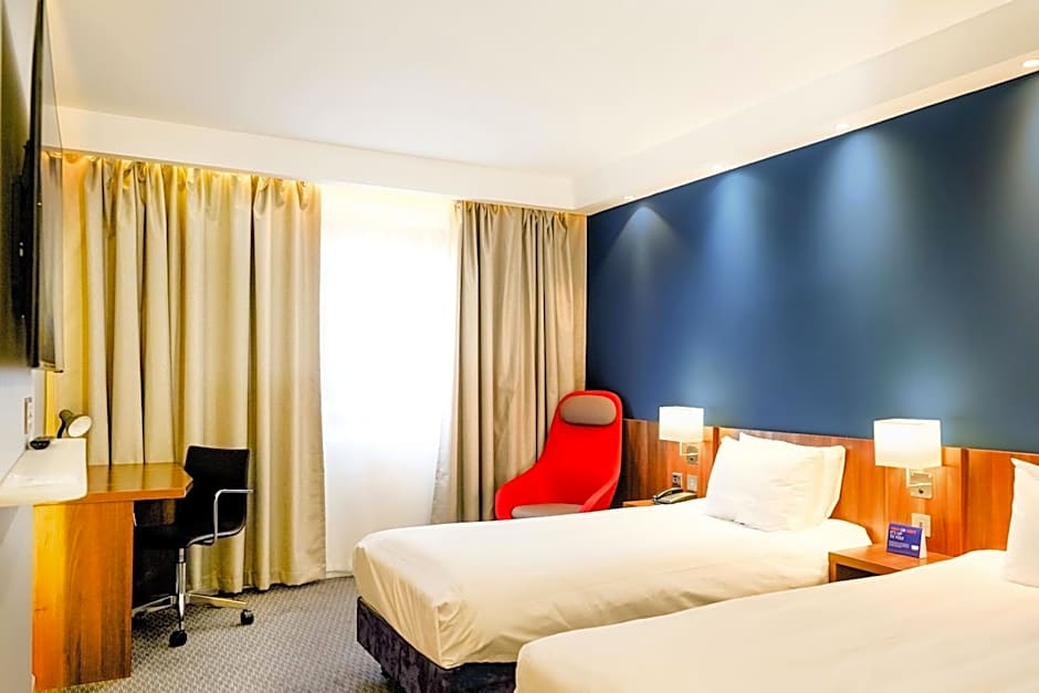 Holiday Inn Express Harlow By IHG