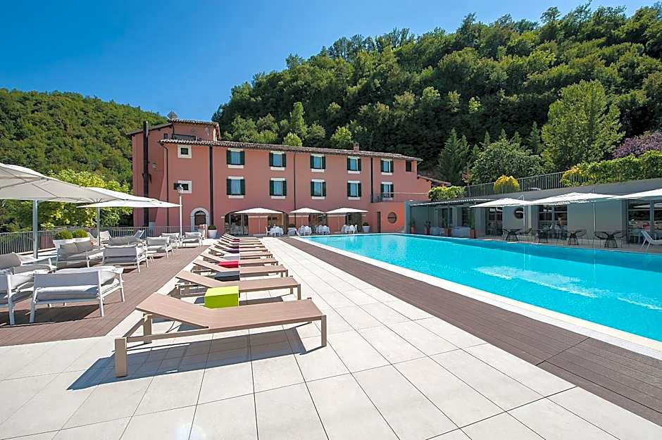 La Reggia Sporting Center Hotel