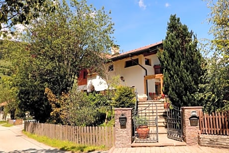 B&B Frühlingsheim