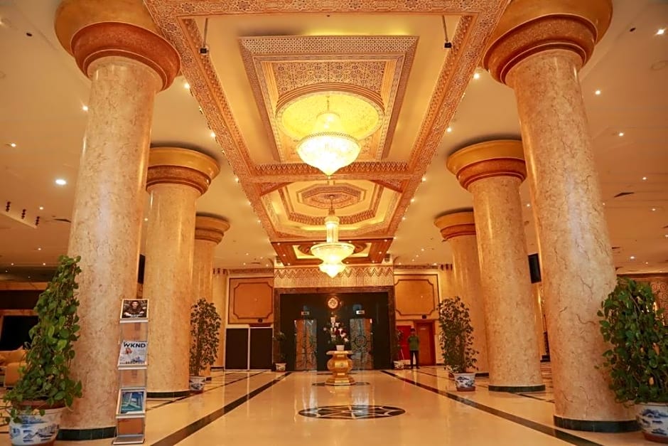 Crown Palace Hotel