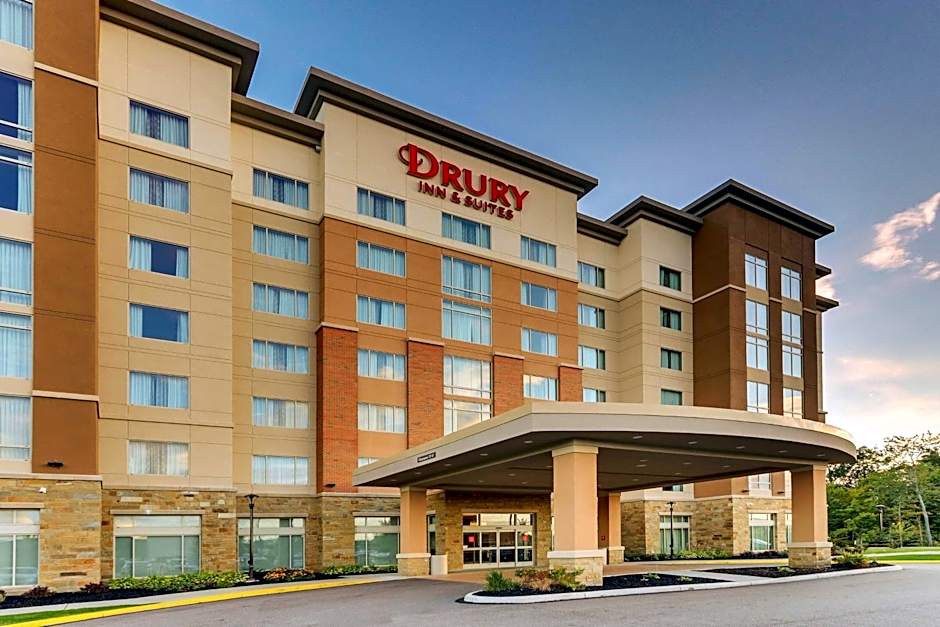 Drury Inn & Suites Cleveland Beachwood