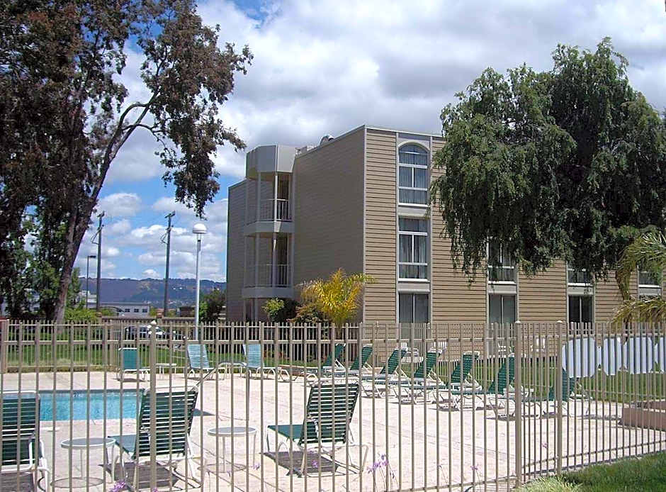 Hilton Oakland Airport – Oakland, CA