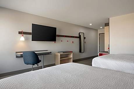 Standard Room with Two Queen Beds