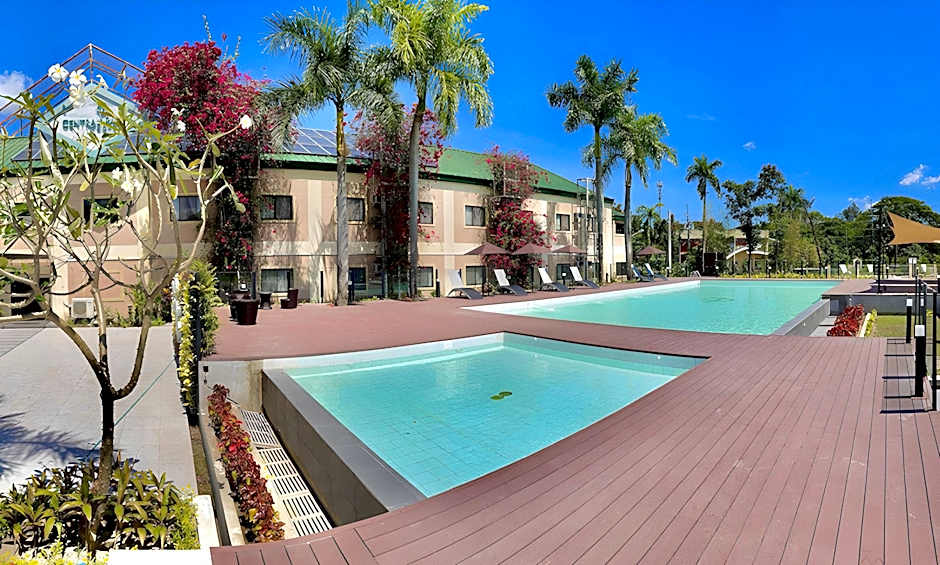 Luisita Central Park Hotel
