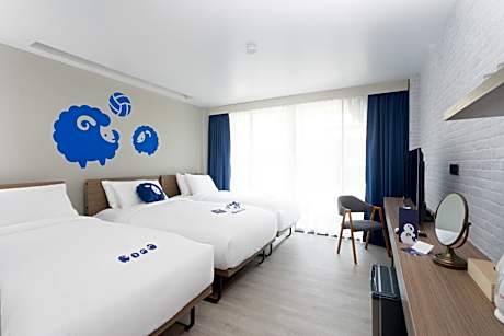Triple Room
