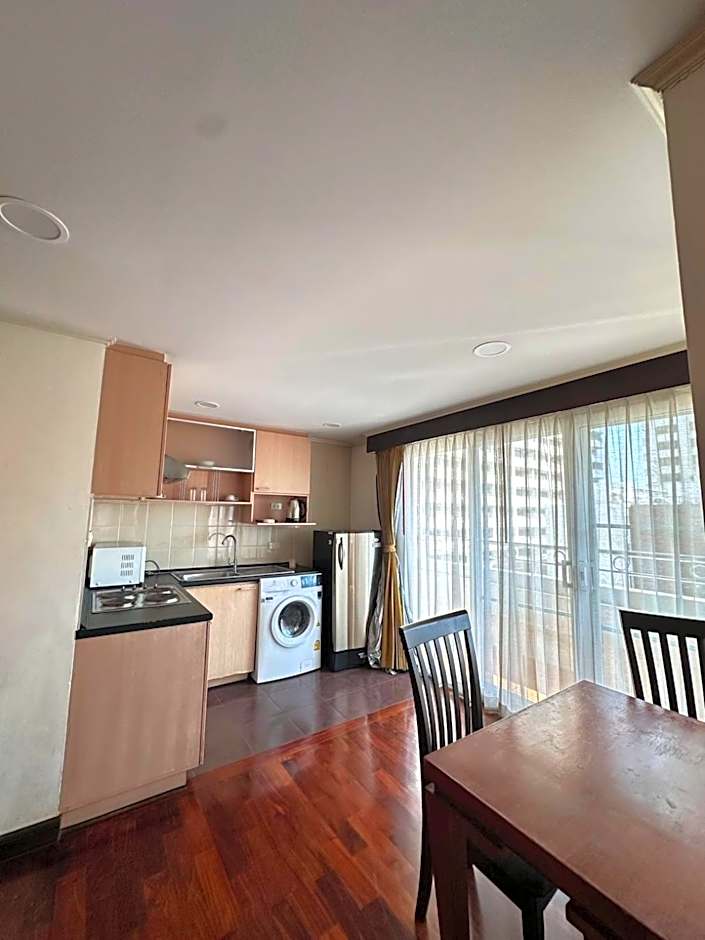 S.M. GRANDE RESIDENCE