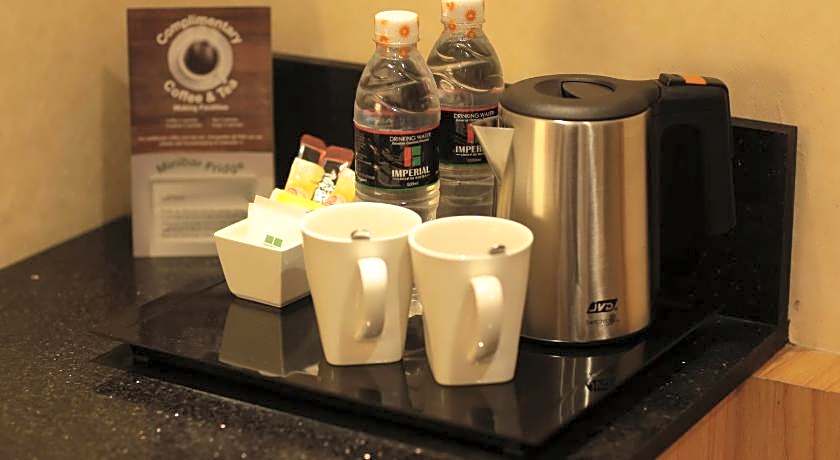 Imperial Riverbank Hotel