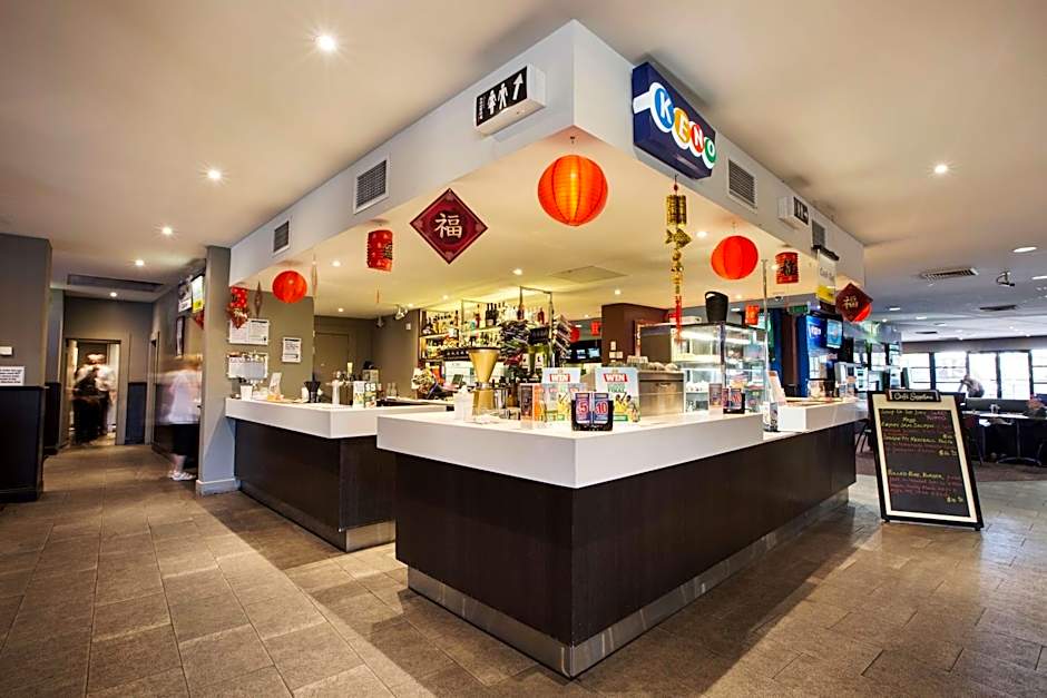 Nightcap at Ashley Hotel