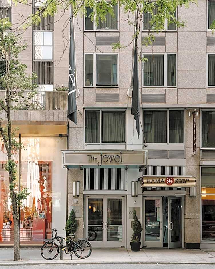 The Jewel, a Club Quarters Hotel, Opposite Rockefeller Center