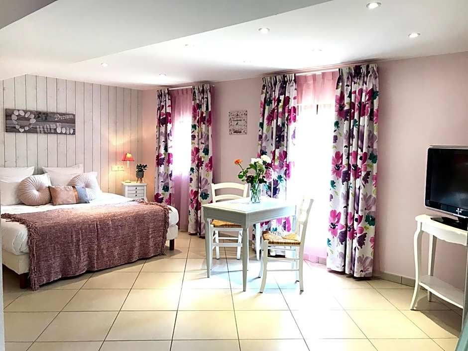 HOSTELLERIE DES BICHONNIERES