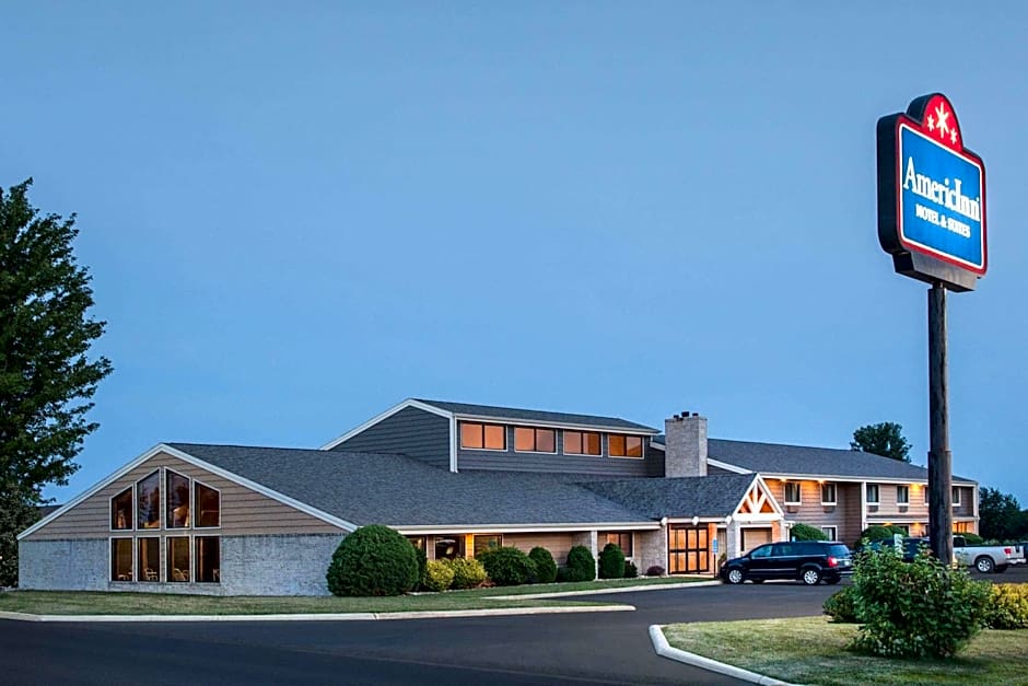 AmericInn by Wyndham Grundy Center