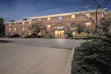 Suburban Studios Copley Akron West