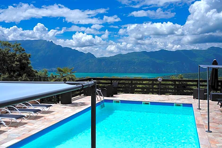 Logis Hôtel Le Bellevue