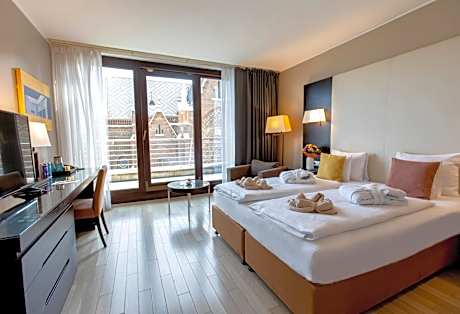 Deluxe Double Room with Balcony