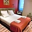 Logis Hotel Yseria - Historical Center