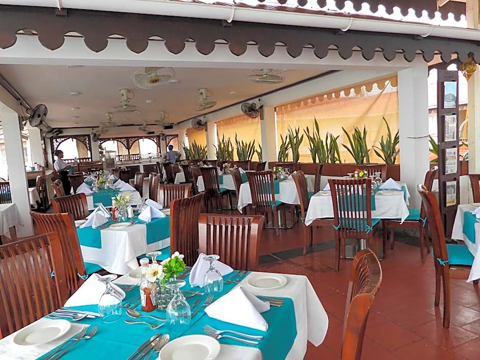 Maru Maru Hotel