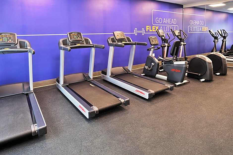 Holiday Inn Express Columbus Northeast By IHG