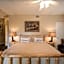 Gruene River Hotel & Retreat