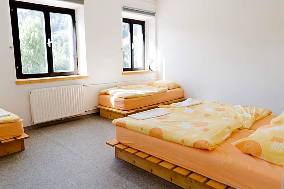 Hostel Idrija