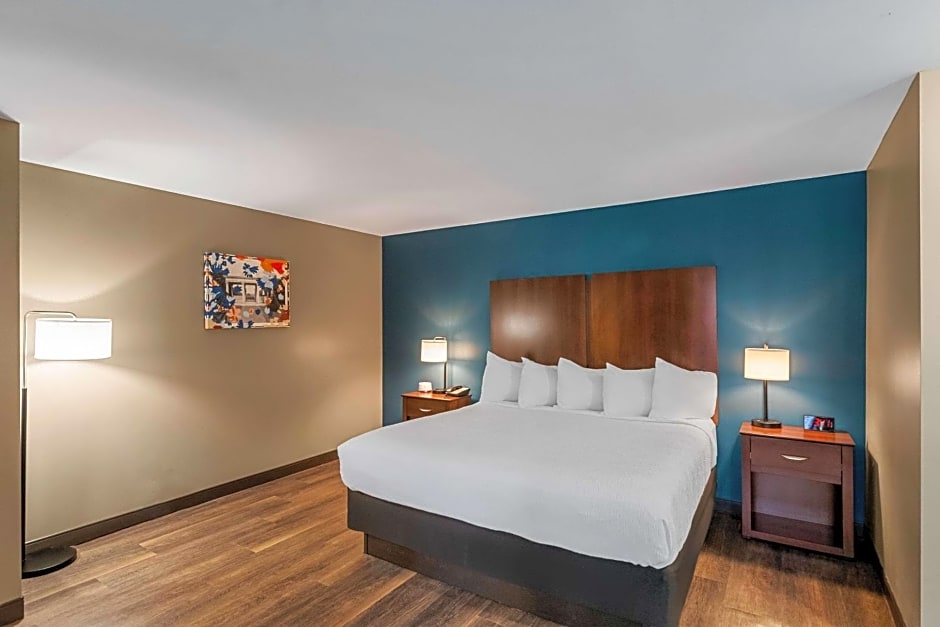 The Hotel Saratoga, Ascend Hotel Collection