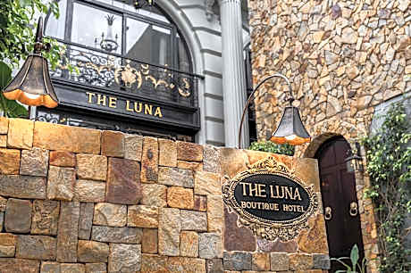 THE LUNA - Boutique Hotel
