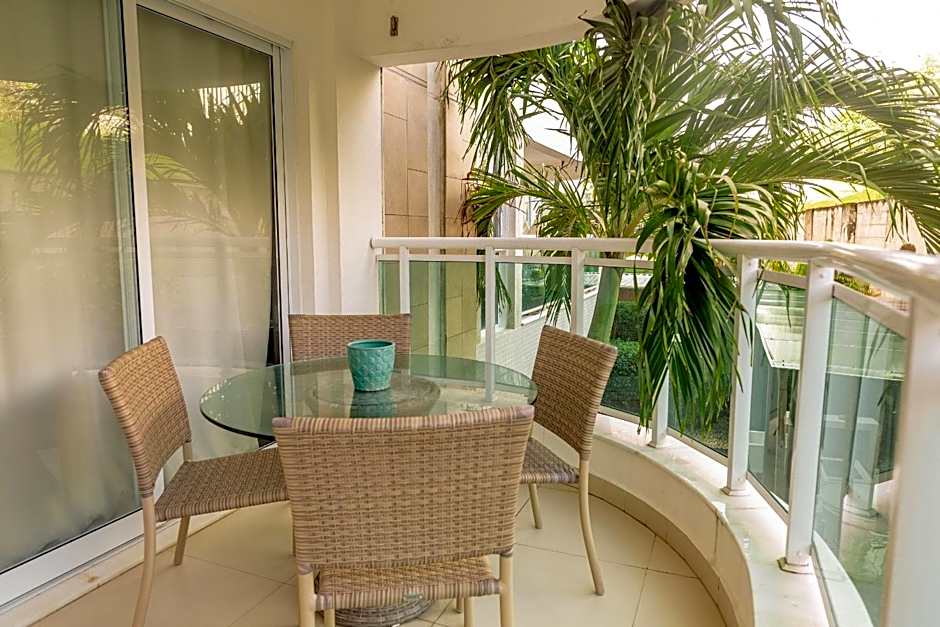 In Mare Bali Flat Marbella by Qavi