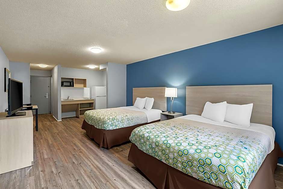 Suburban Studios Cary - RDU Airport