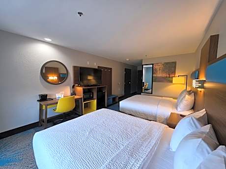 Deluxe Queen Room with Two Queen Beds - Mobility Accessible/Non-Smoking