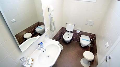 Classic Quadruple Room