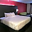 Clarion Pointe Evansville North