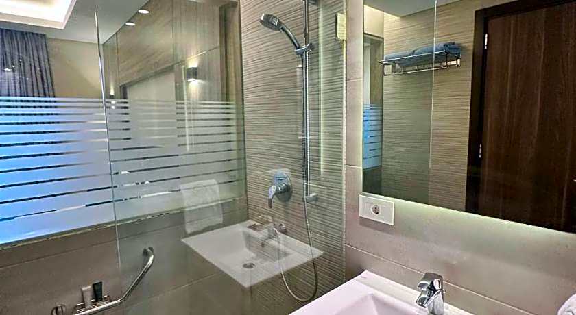 Haya Hotel & Spa