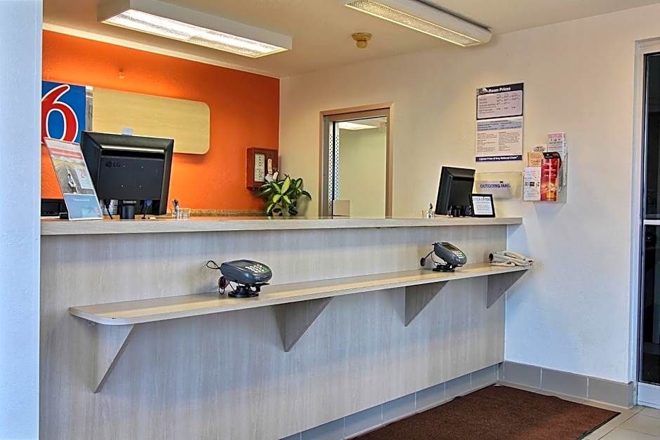Motel 6-Fargo, ND - West Acres - North Fargo
