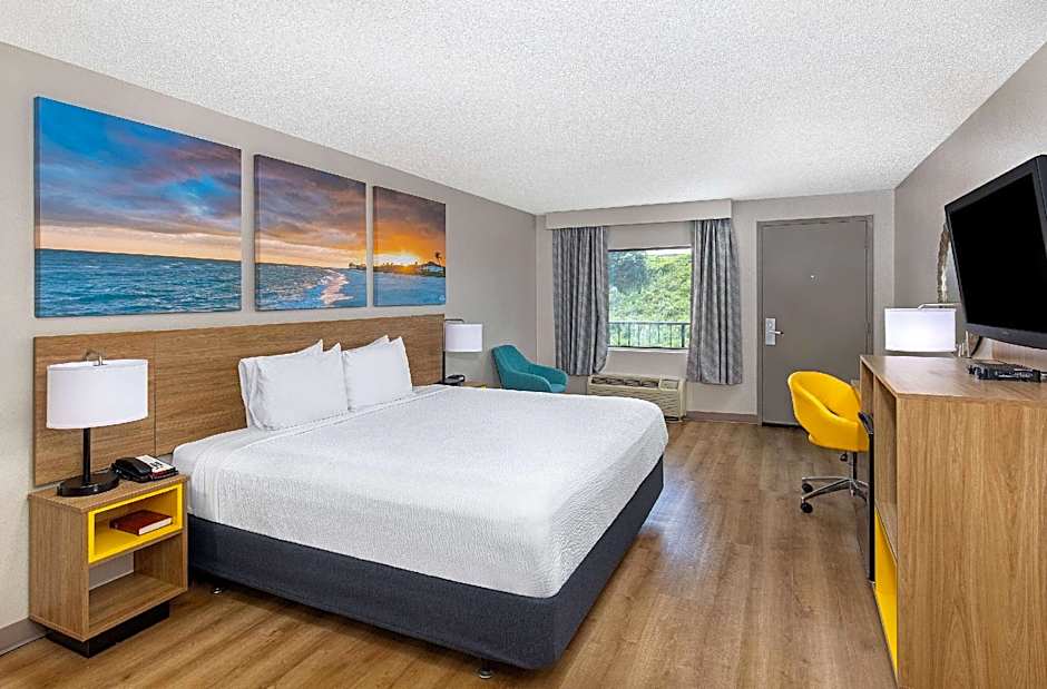 Days Inn by Wyndham St George