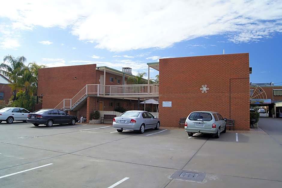Central Yarrawonga Motor Inn
